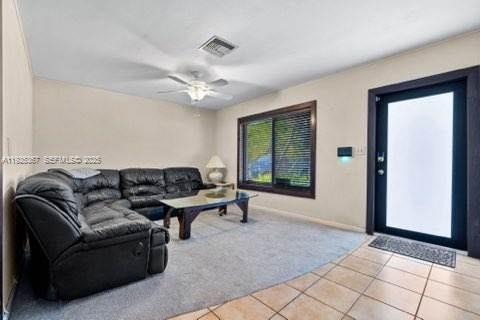 9155 SW 179th St Palmetto Bay, FL 33157