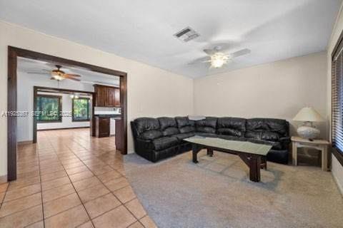 9155 SW 179th St Palmetto Bay, FL 33157