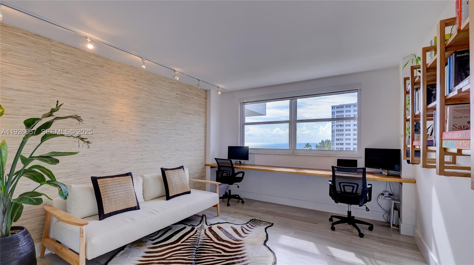 image Commodore Club East24