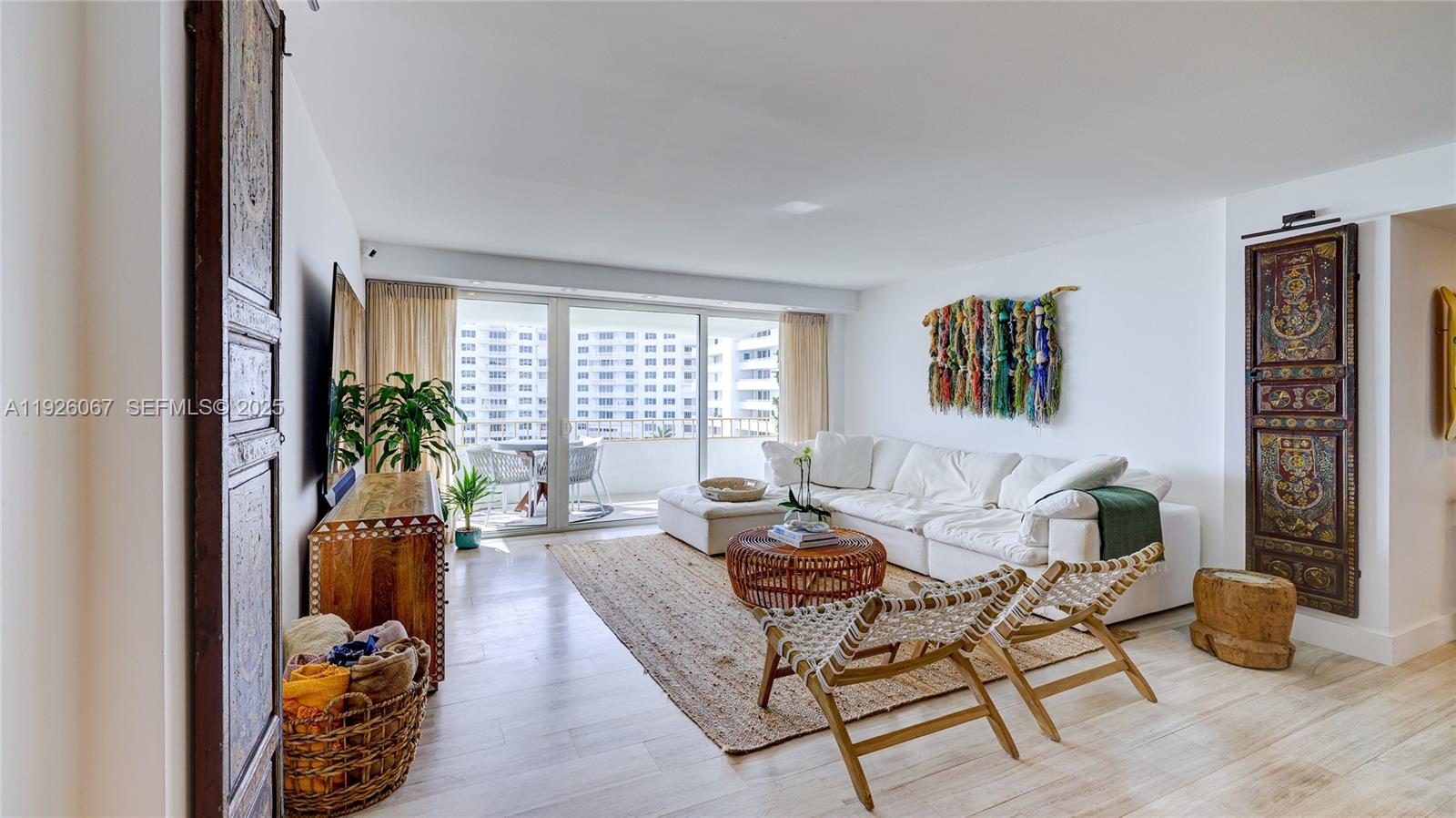 image Commodore Club East7