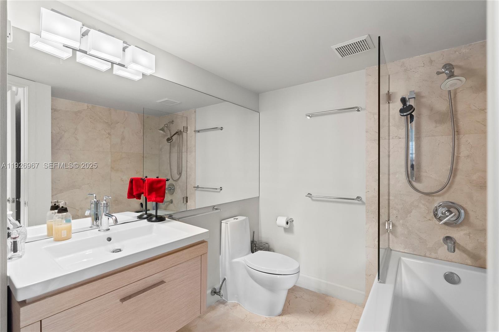 3530 Mystic Pointe Dr #1714 Aventura, FL 33180