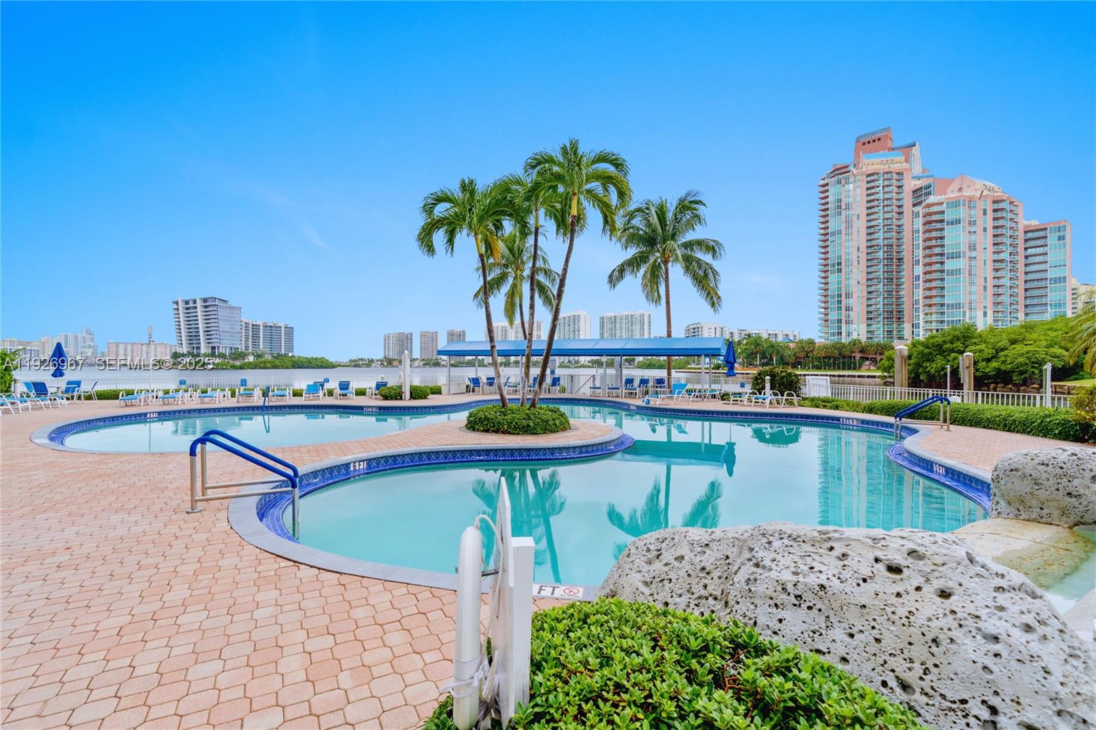 3530 Mystic Pointe Dr #1714 Aventura, FL 33180