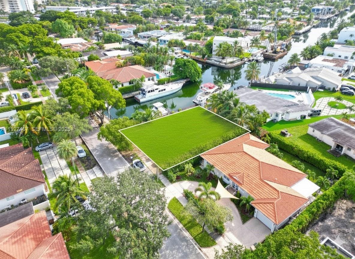 12735 Ixora Rd North Miami, FL 33181