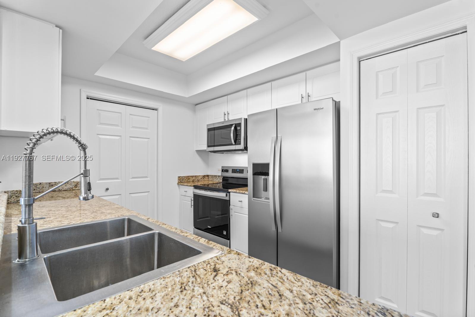 19501 W Country Clb Dr #1710 Aventura, FL 33180