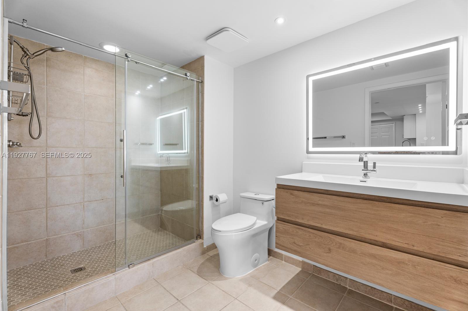 19501 W Country Clb Dr #1710 Aventura, FL 33180