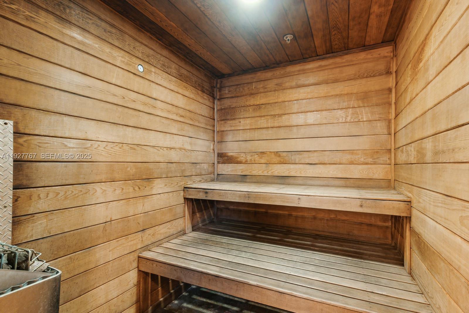 19501 W Country Clb Dr #1710 Aventura, FL 33180