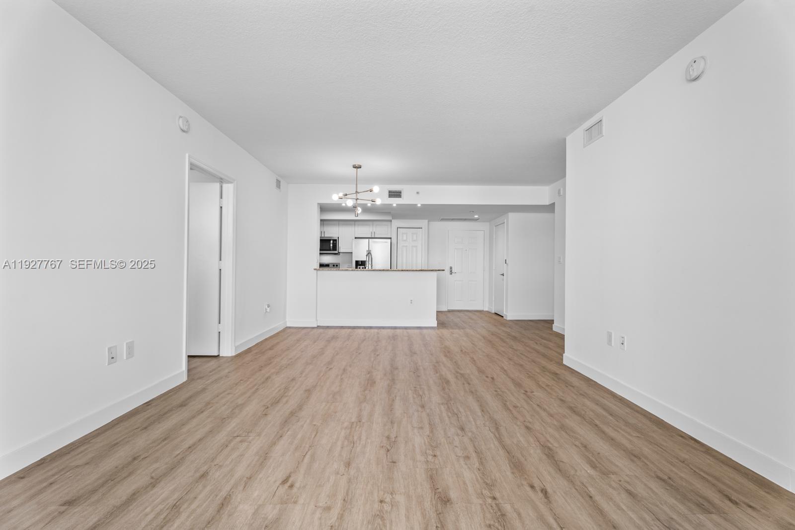 19501 W Country Clb Dr #1710 Aventura, FL 33180