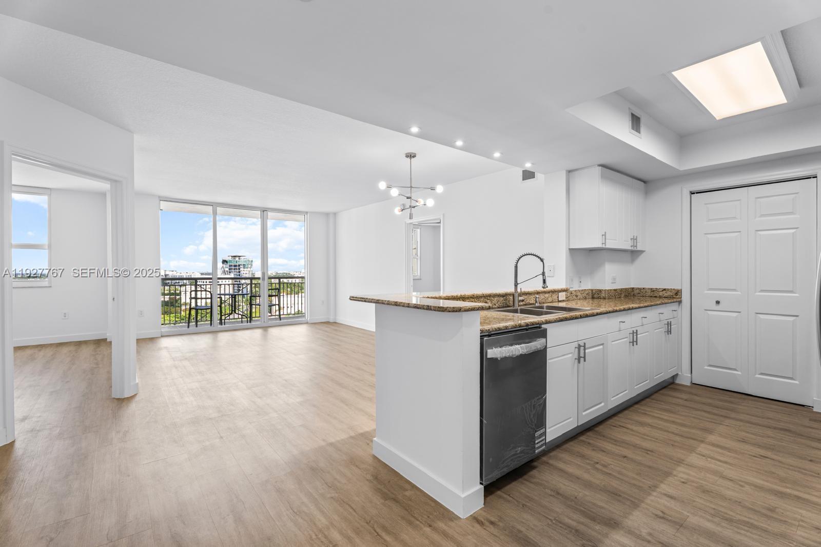 19501 W Country Clb Dr #1710 Aventura, FL 33180