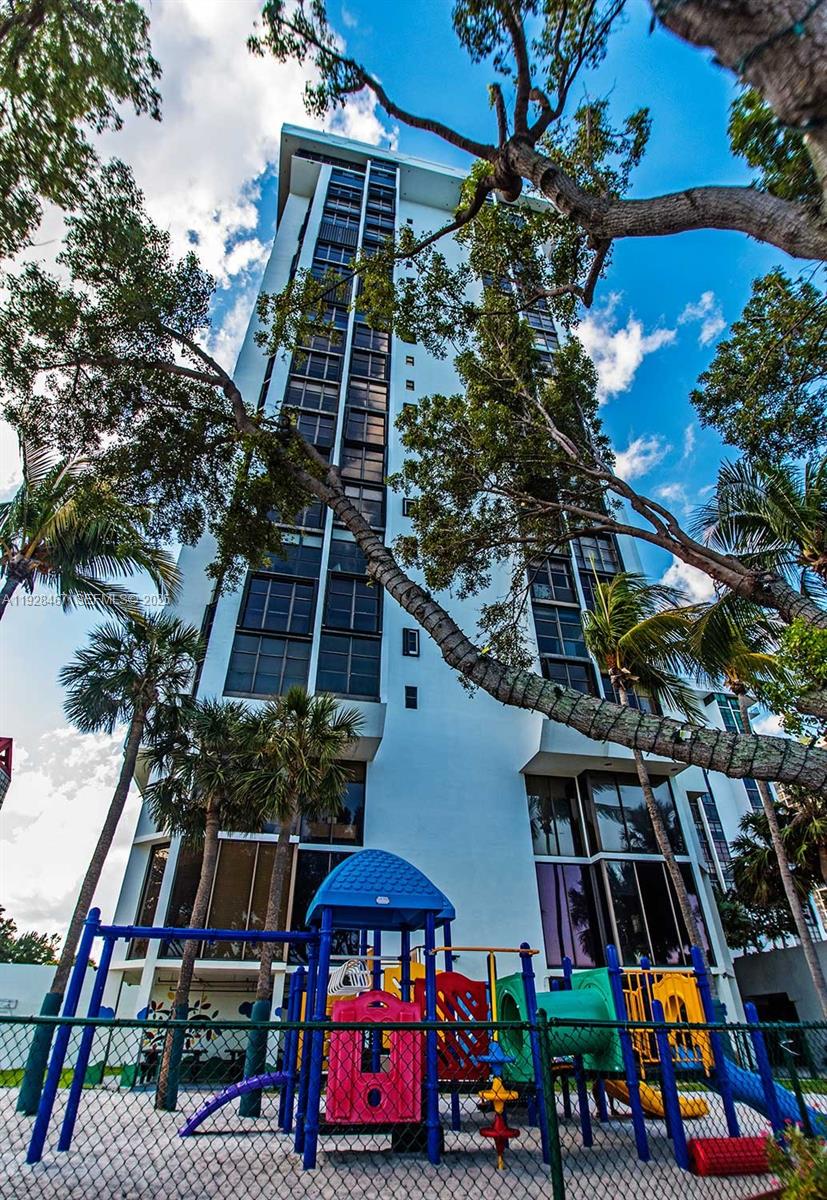 image Brickell Place II15