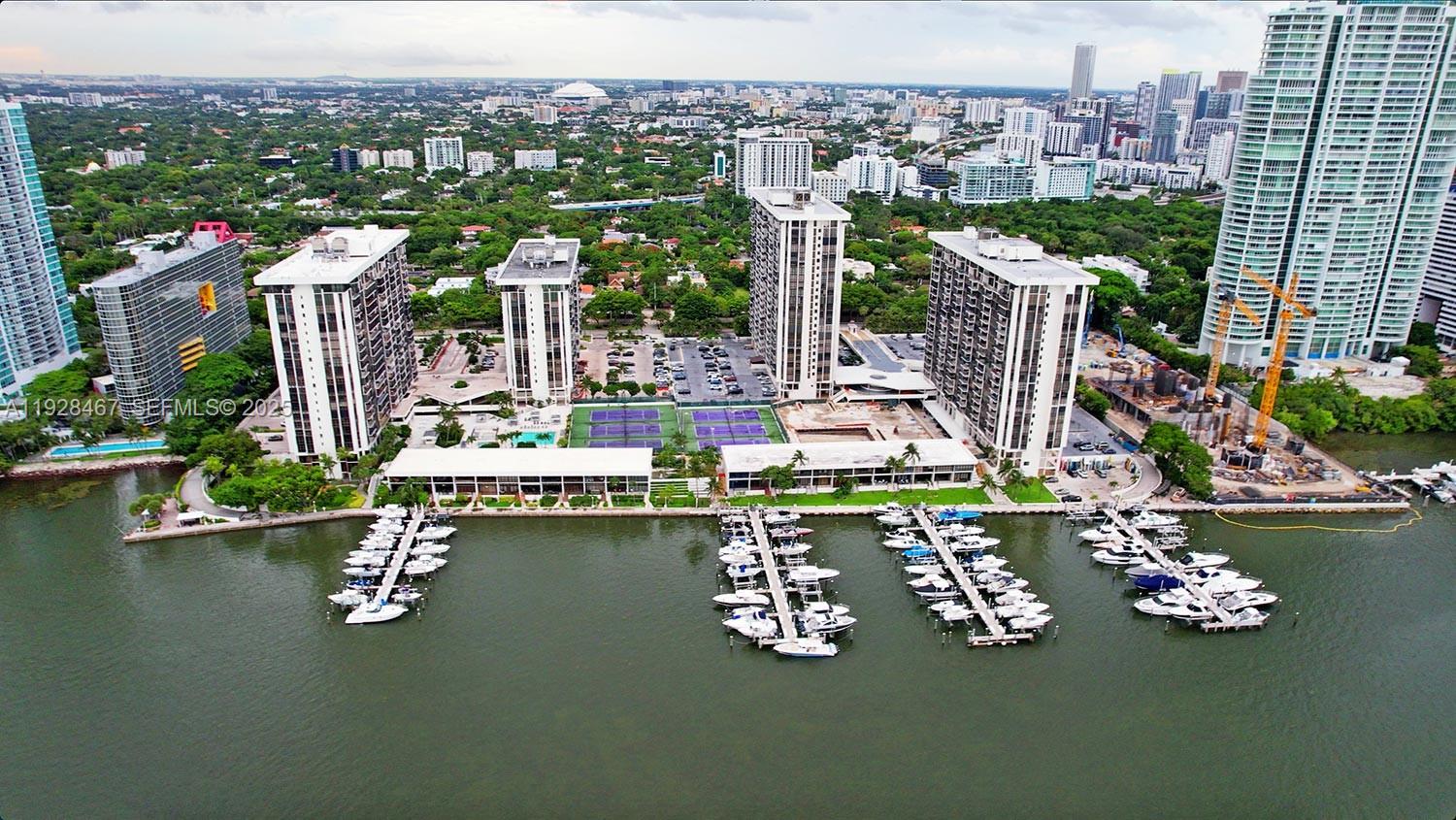 image Brickell Place II22