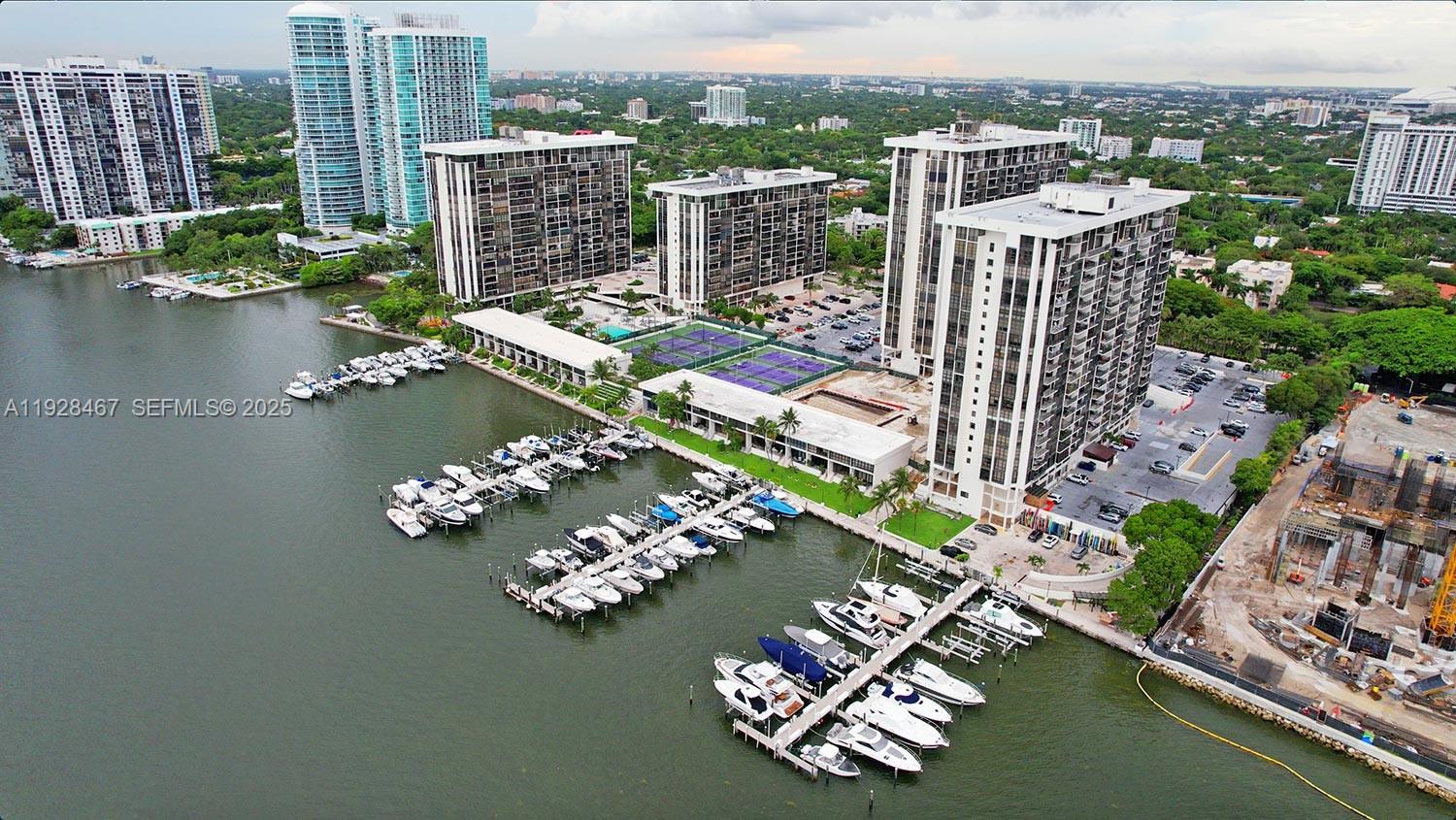 image Brickell Place II23