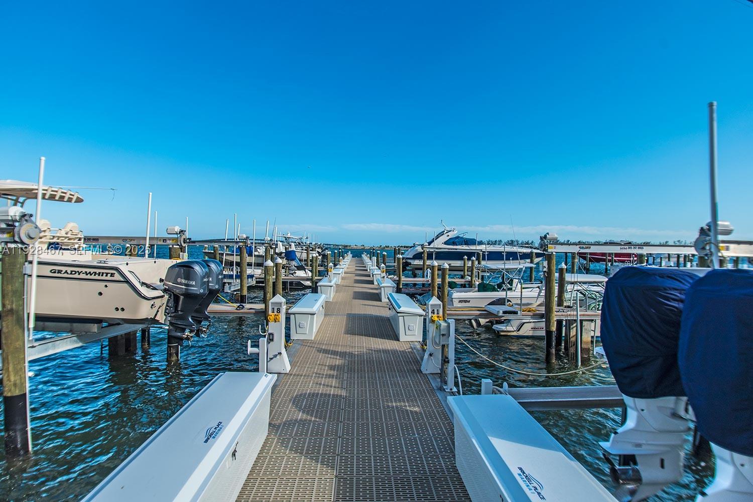 image Brickell Place II26