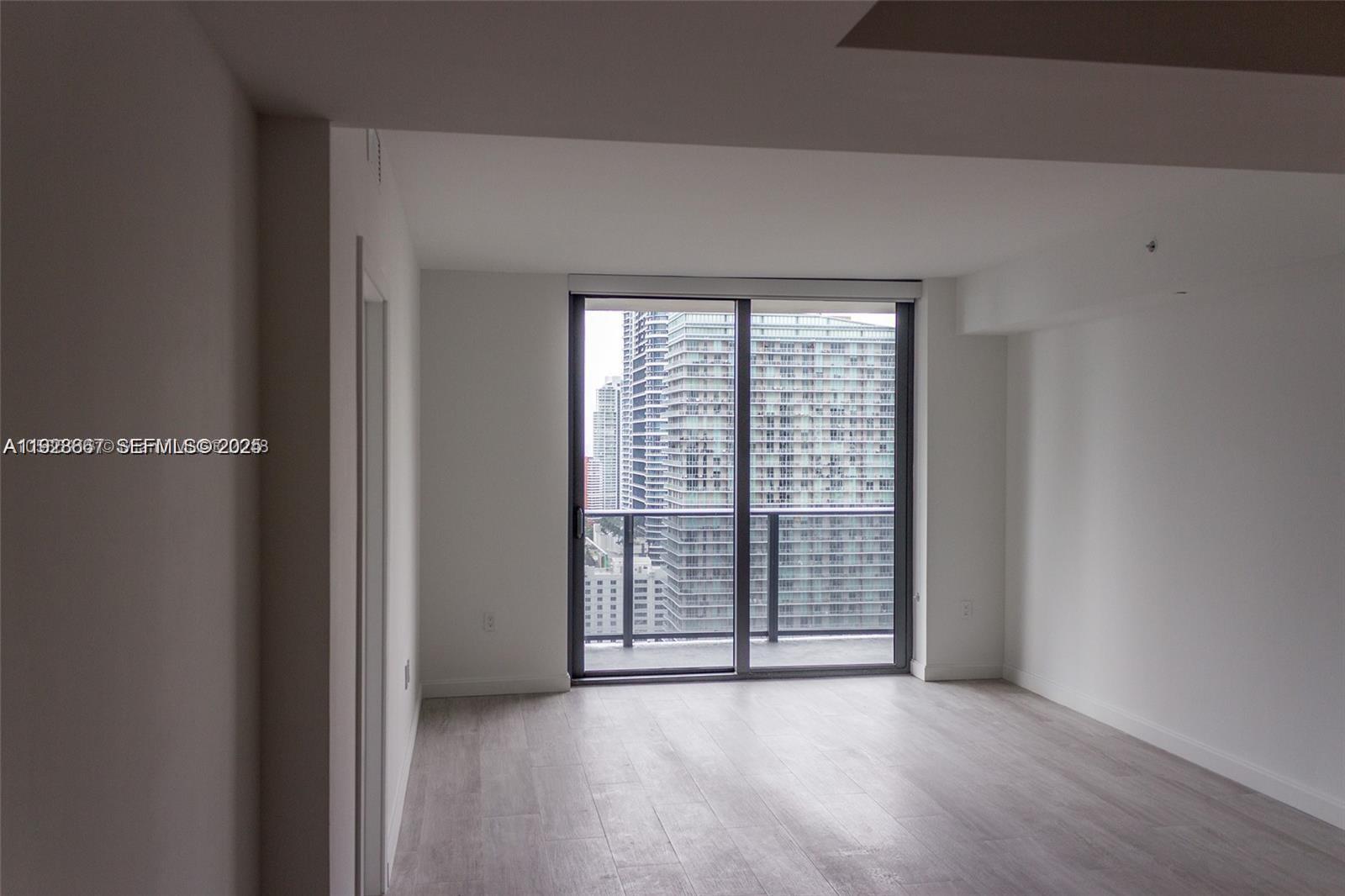 45 SW 9th St #2805 Miami, FL 33130