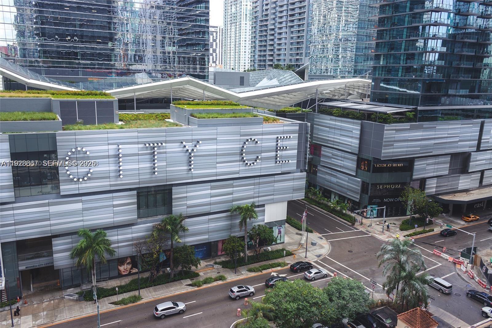 45 SW 9th St #2805 Miami, FL 33130