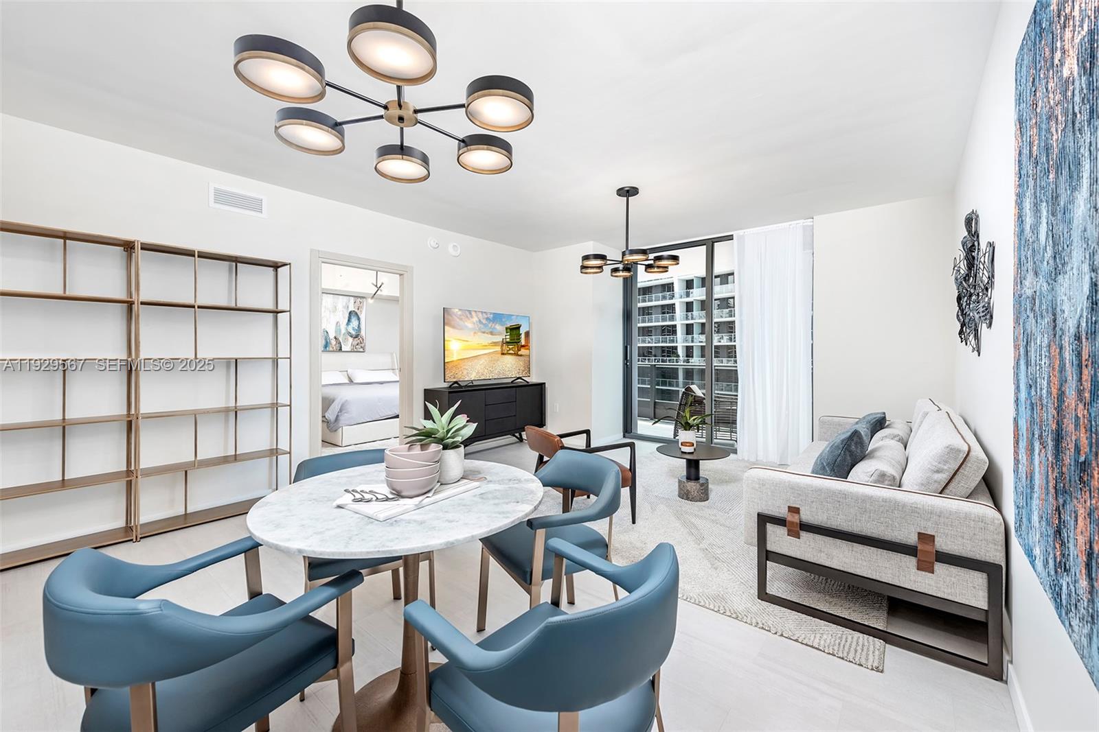 1000 Brickell Plz #4005