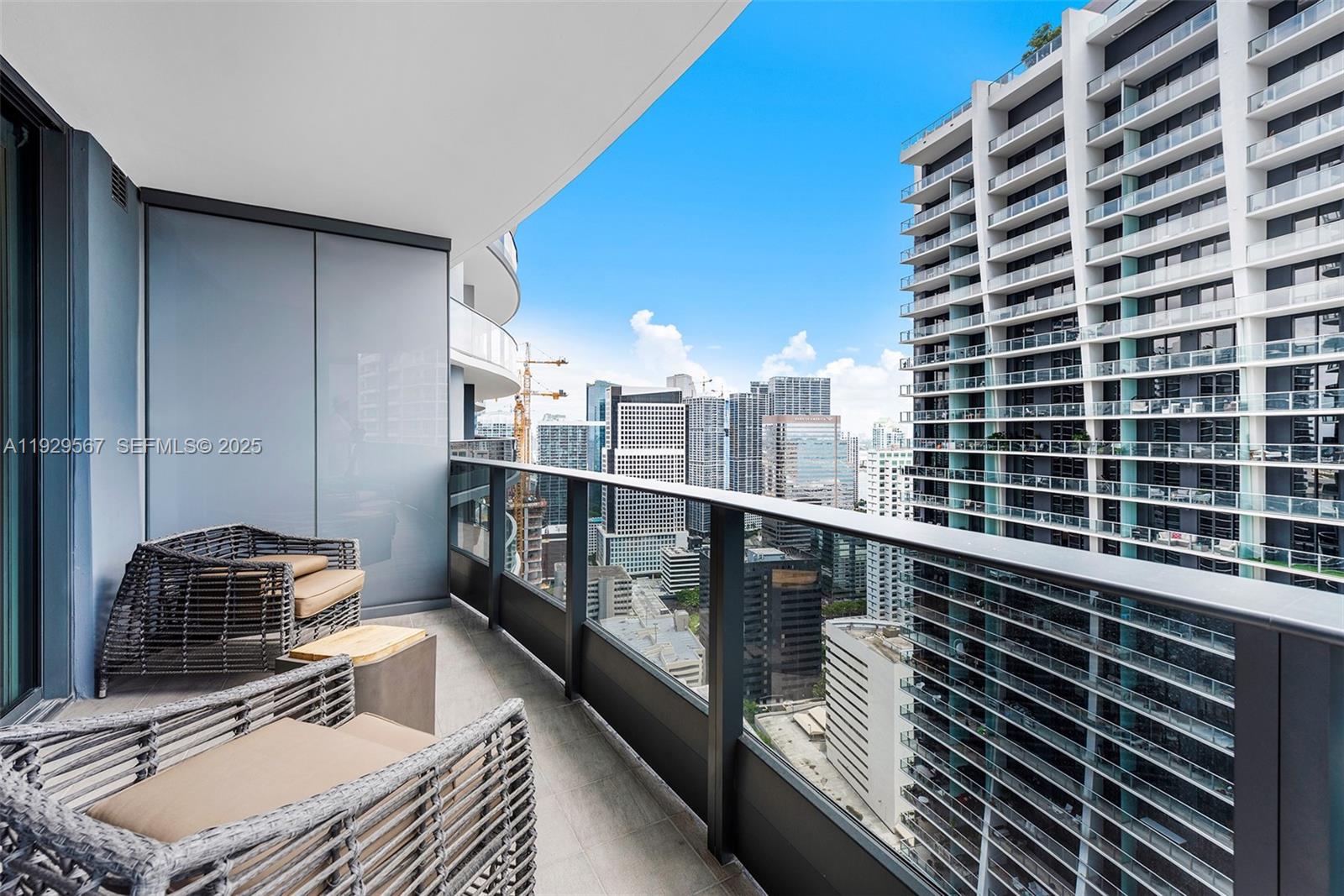 1000 Brickell Plz #4005 Miami, FL 33131