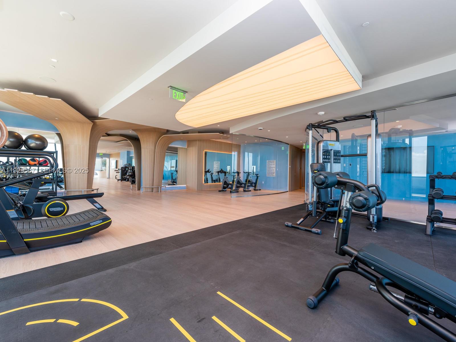 1000 Brickell Plz #4005 Miami, FL 33131