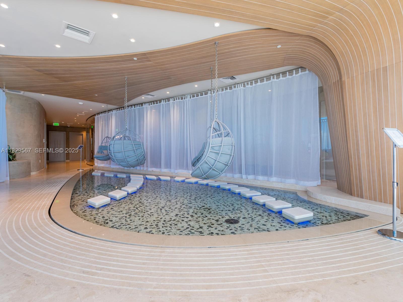 1000 Brickell Plz #4005 Miami, FL 33131