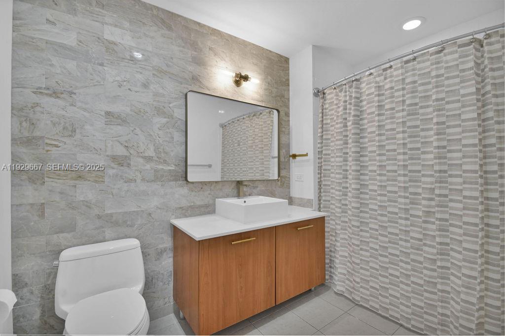 3301 NE 1st Ave #H2509 Miami, FL 33137