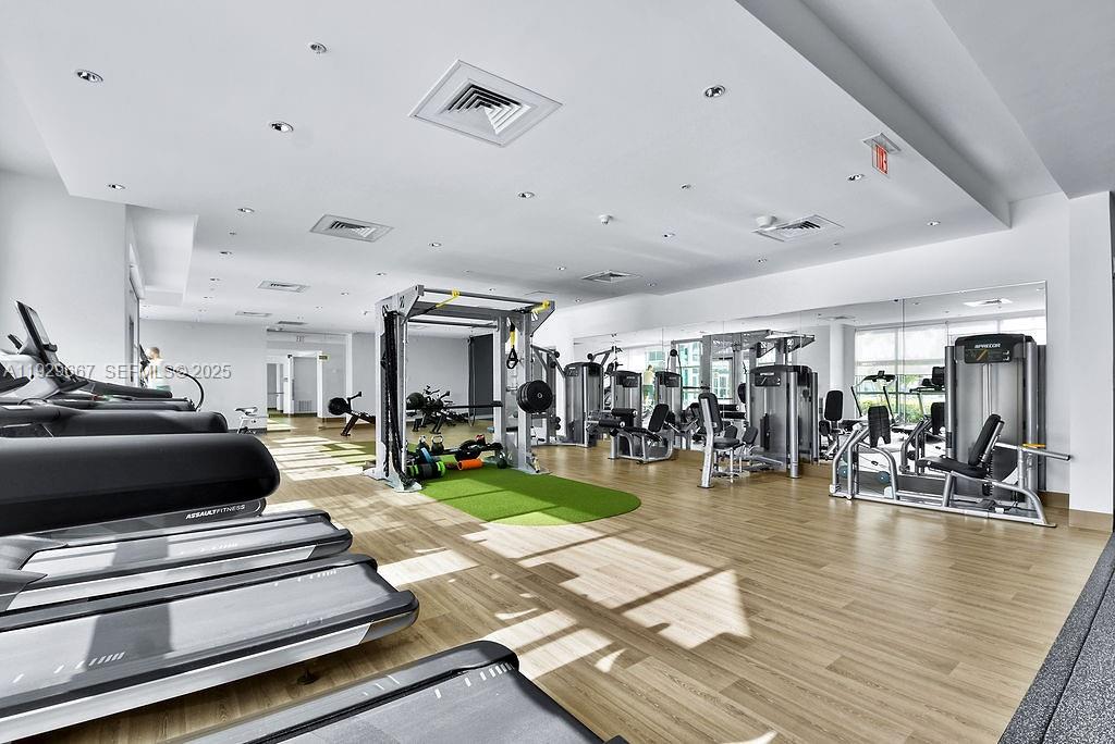 3301 NE 1st Ave #H2509 Miami, FL 33137