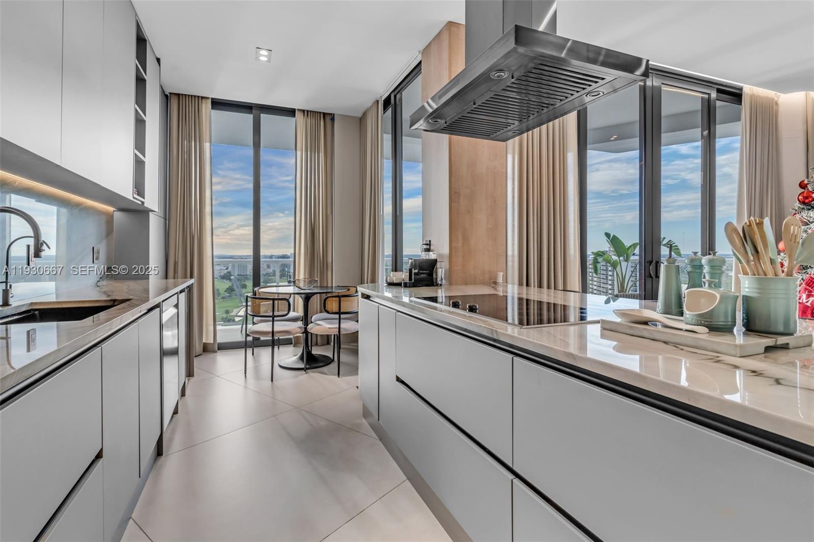 image Hamptons West34