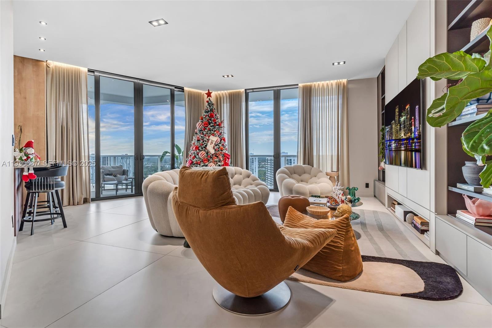 image Hamptons West42