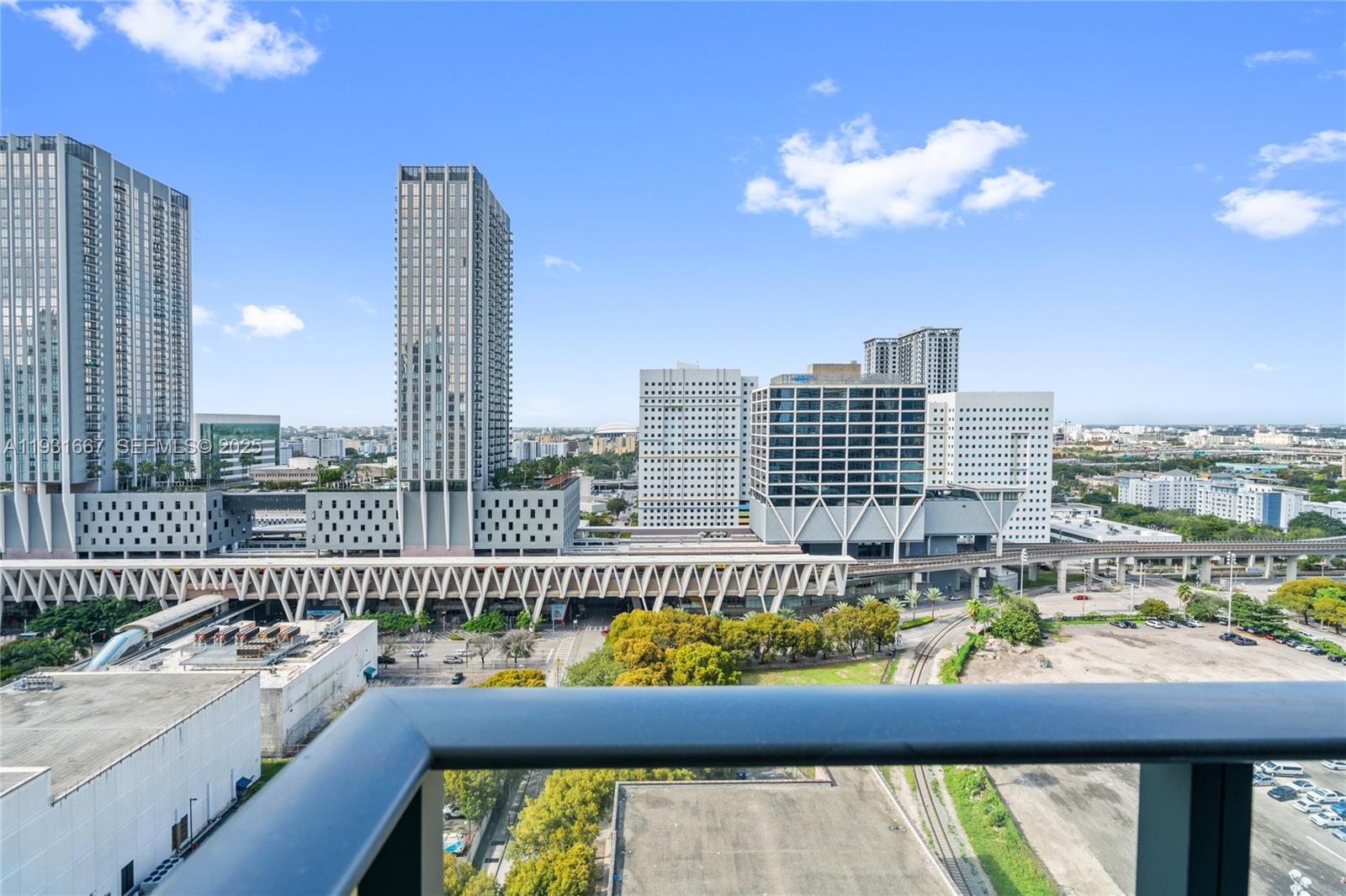 image The Crosby Miami Worldcenter19
