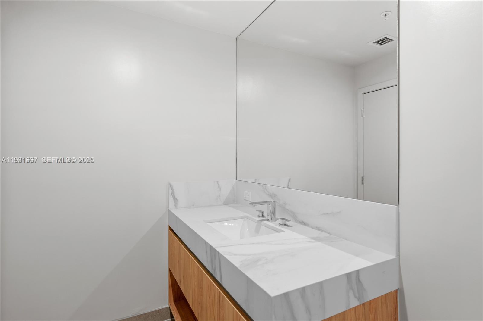 image The Crosby Miami Worldcenter32