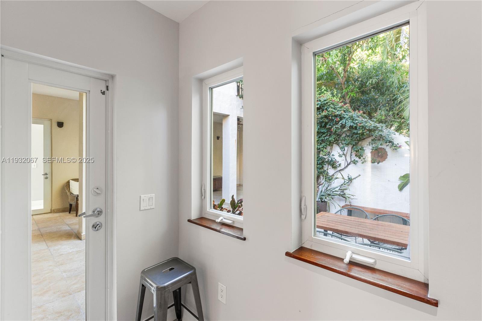 737 Alhambra Cir Coral Gables, FL 33134