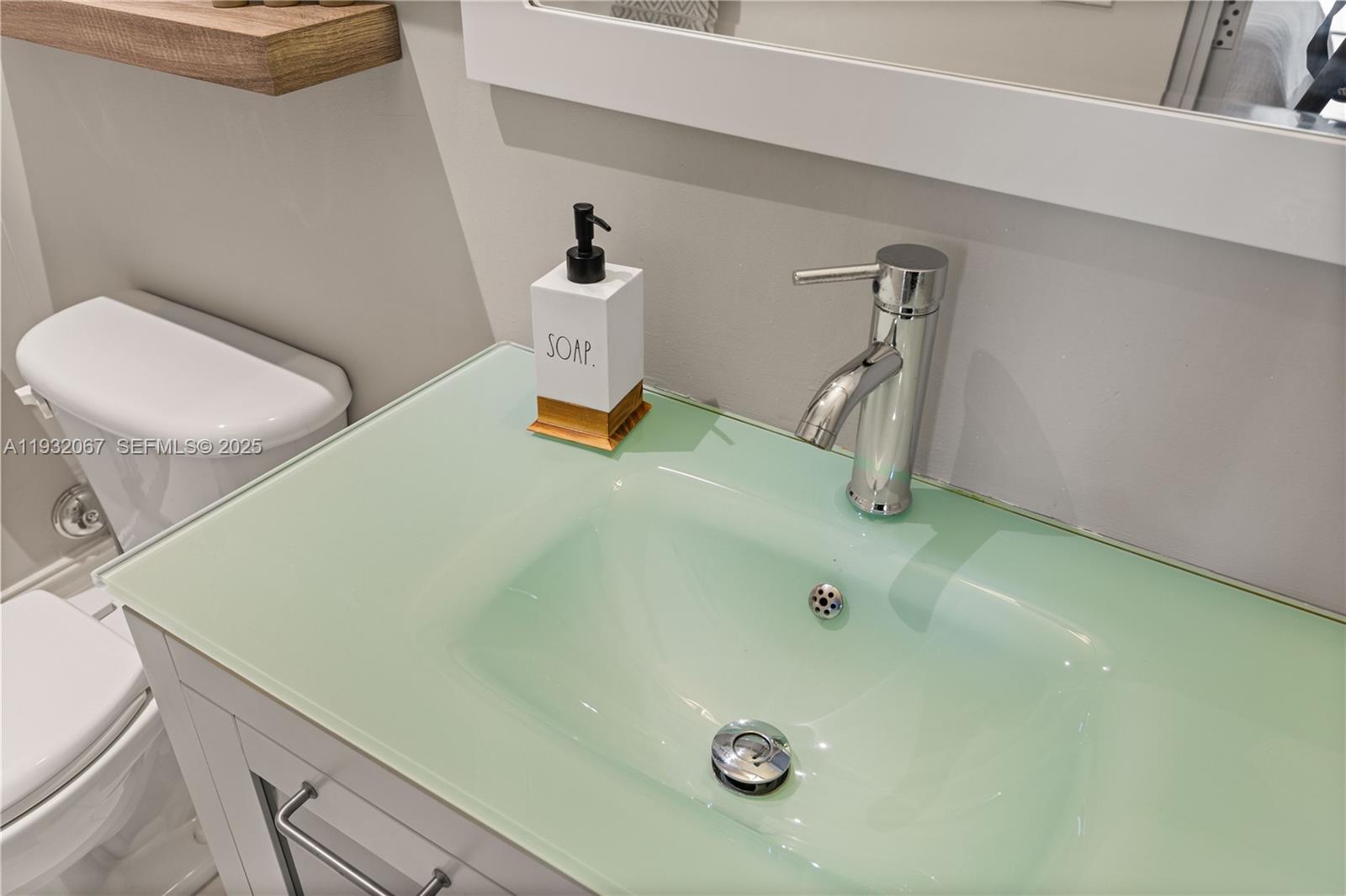 737 Alhambra Cir Coral Gables, FL 33134