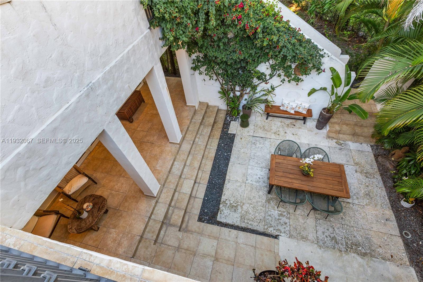 737 Alhambra Cir Coral Gables, FL 33134