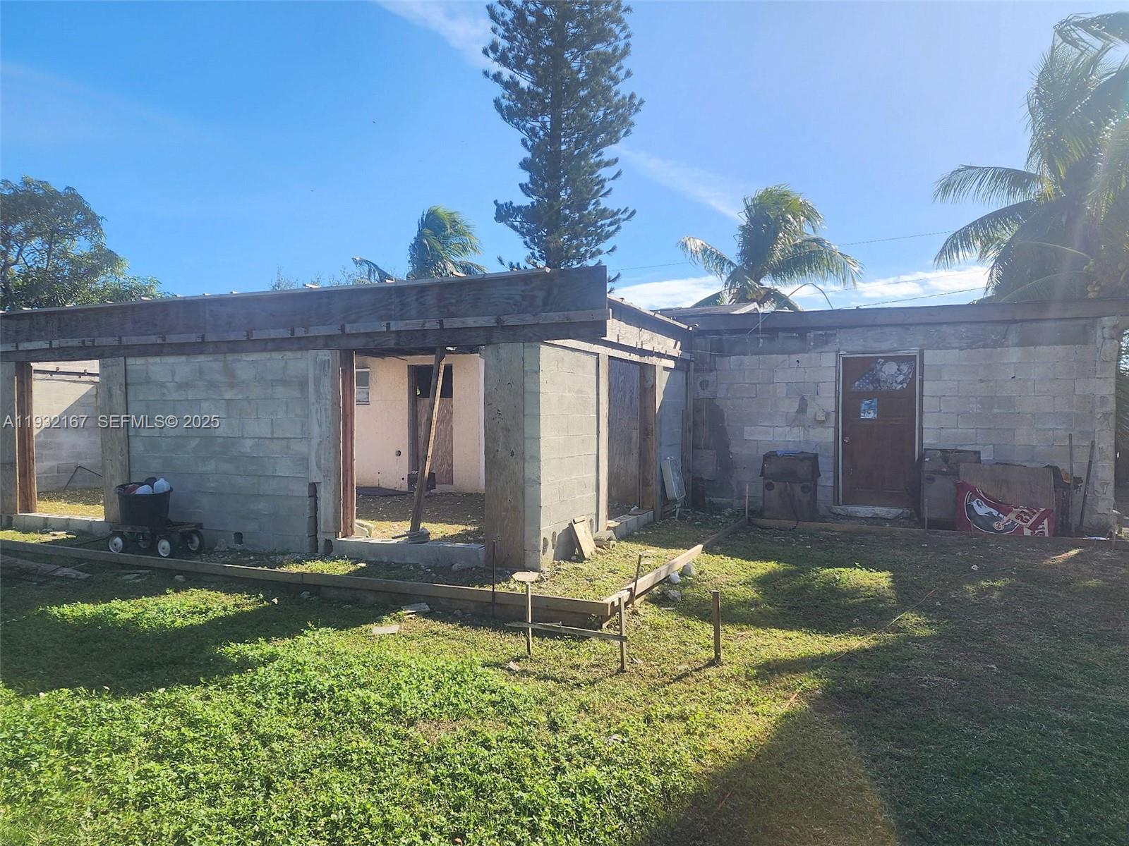 10465 SW 178th St Miami, FL 33157