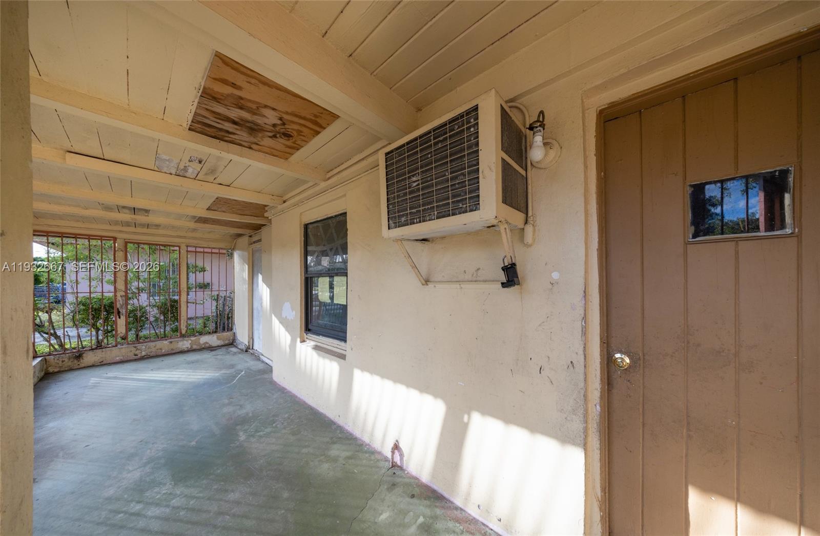 763 NE 140th St North Miami, FL 33161