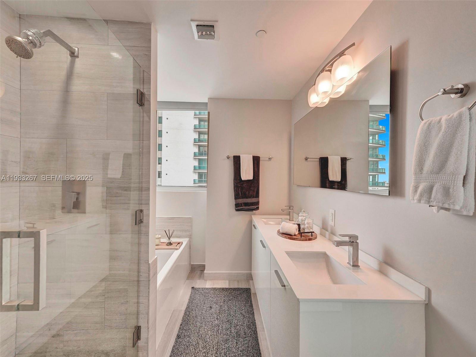 image Brickell House13