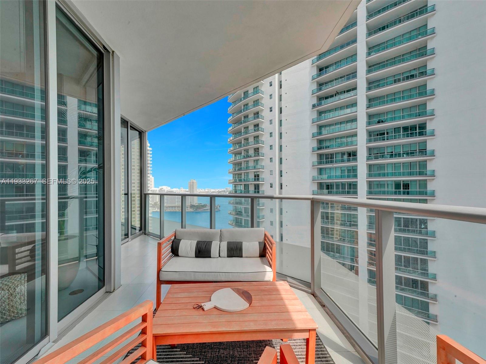 image Brickell House19