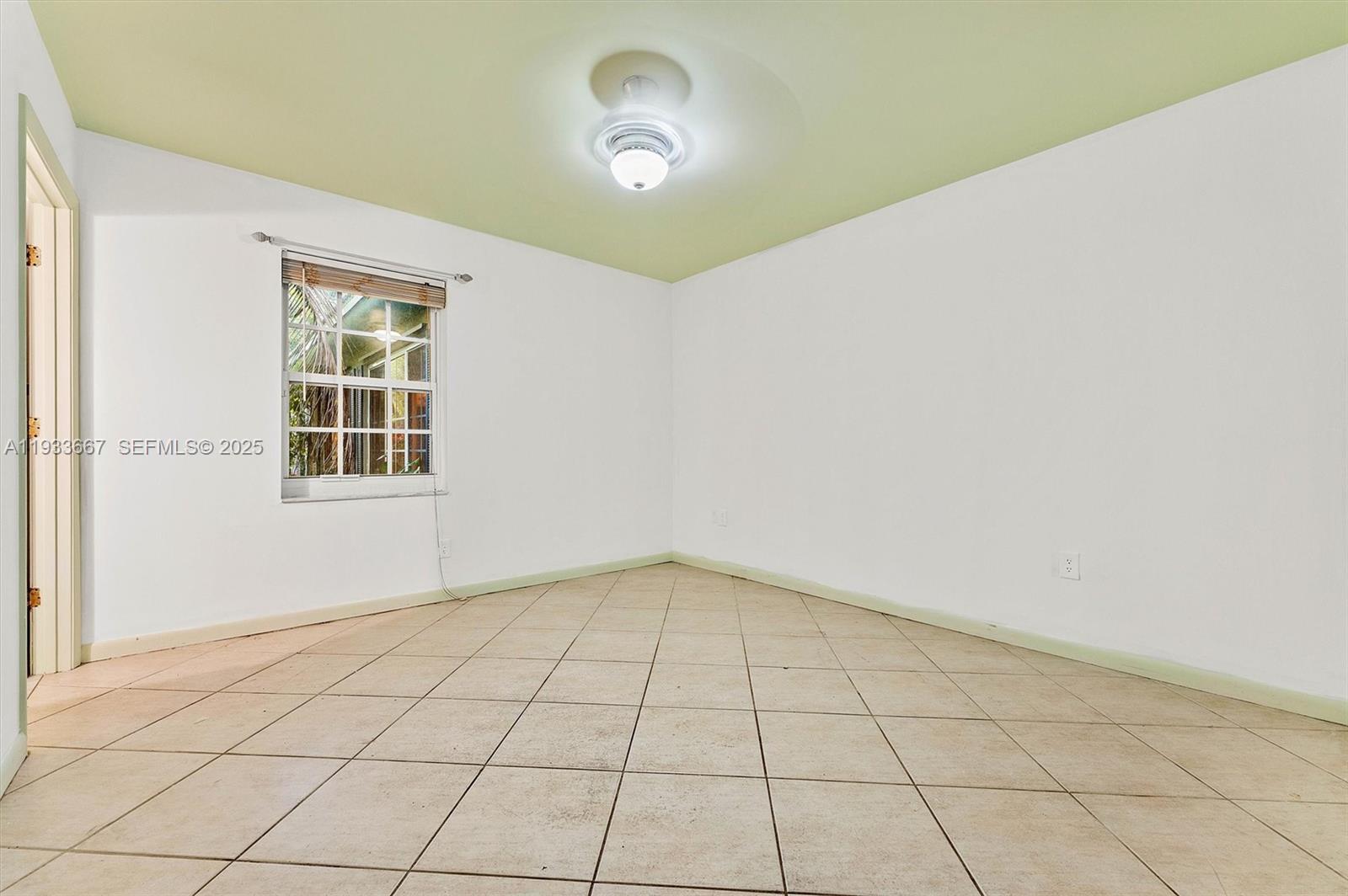 11770 Griffing Blvd Biscayne Park, FL 33161