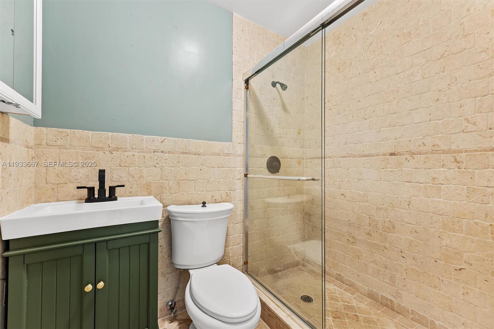 11770 Griffing Blvd Biscayne Park, FL 33161