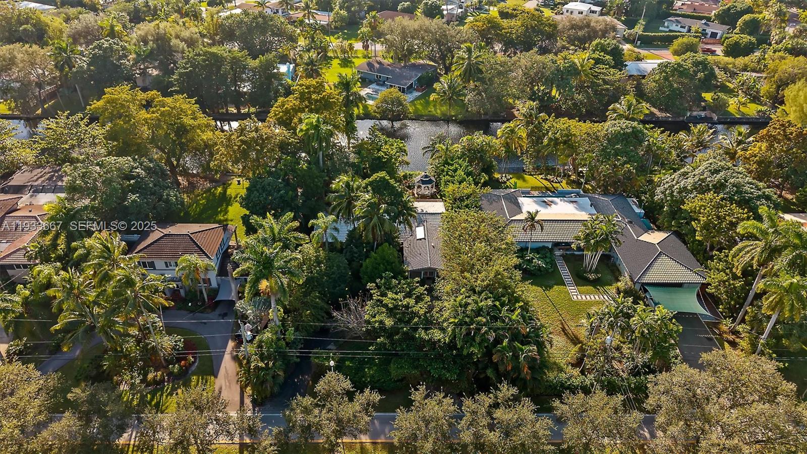 11770 Griffing Blvd Biscayne Park, FL 33161