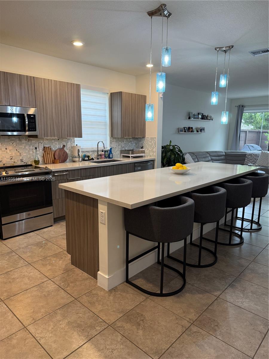 15822 NW 91st Ave Miami Lakes, FL 33018