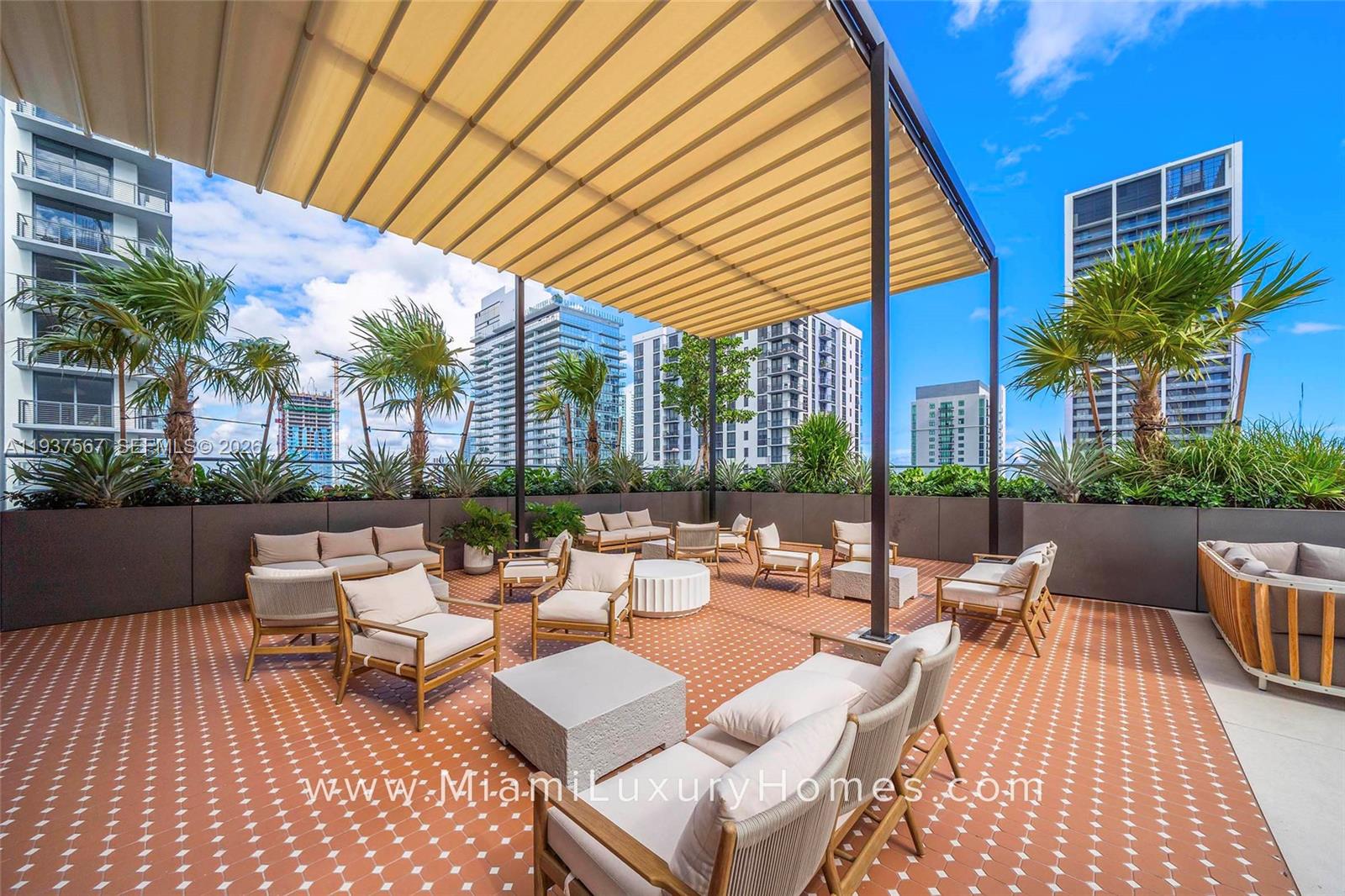 11 NE 6th St #709 Miami, FL 33132