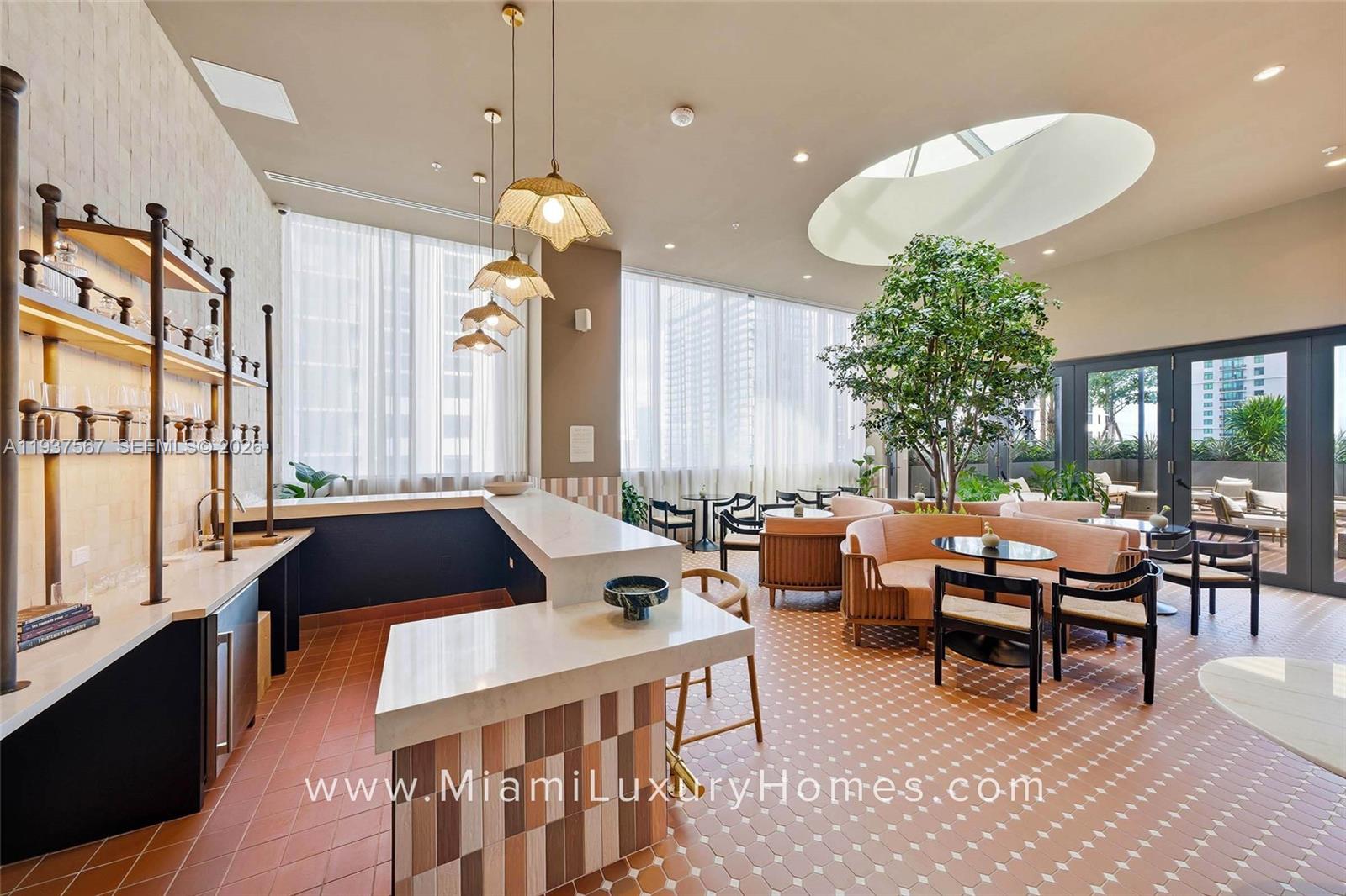 11 NE 6th St #709 Miami, FL 33132