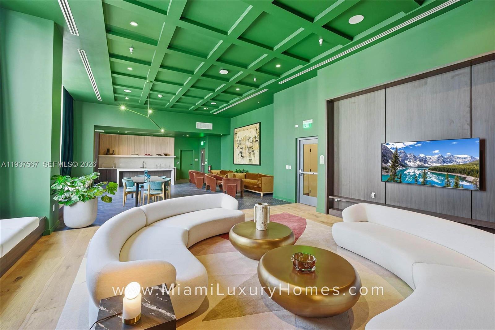 11 NE 6th St #709 Miami, FL 33132