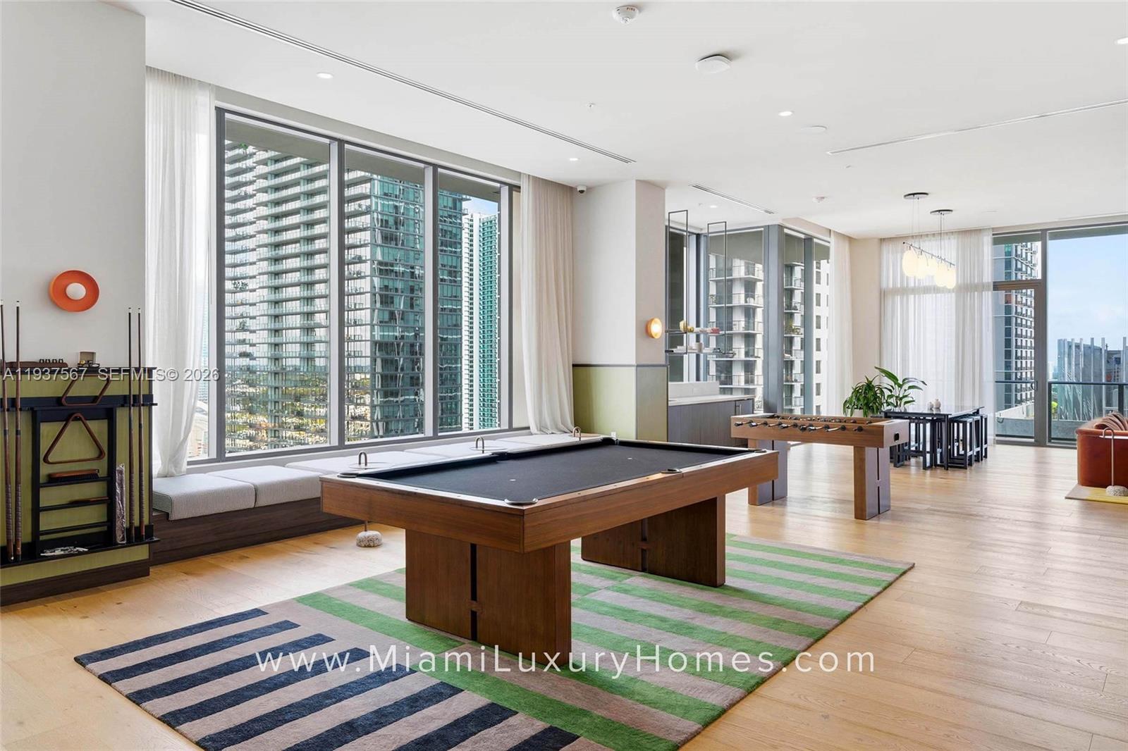 11 NE 6th St #709 Miami, FL 33132