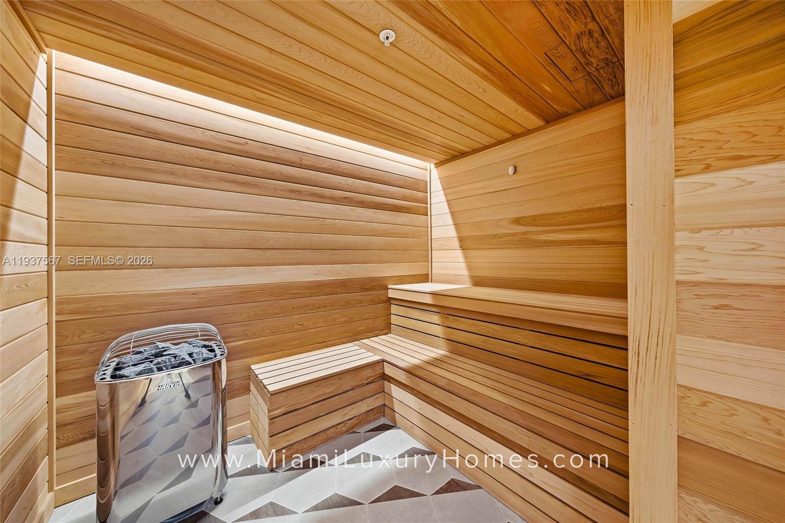 11 NE 6th St #709 Miami, FL 33132