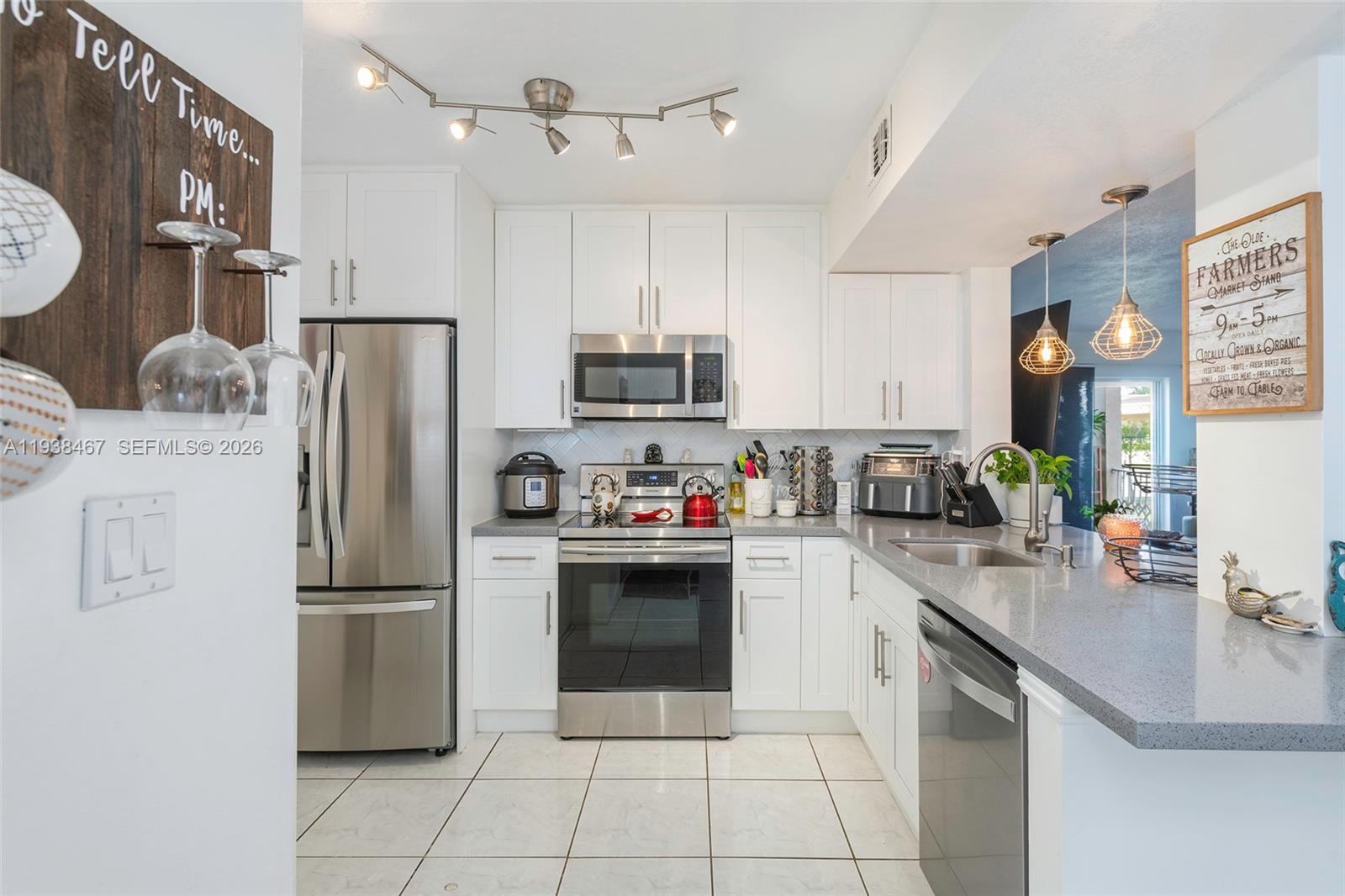 15761 SW 137th Ave #104 Miami, FL 33177