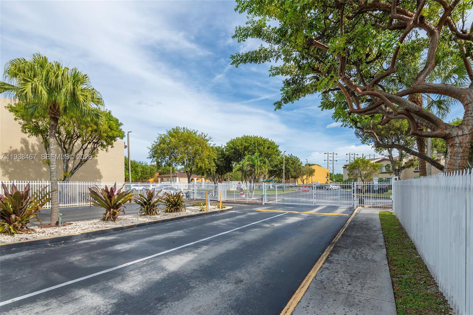 15761 SW 137th Ave #104 Miami, FL 33177