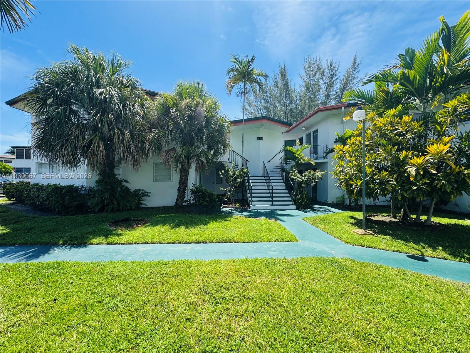 18740 NE 18th Ave #142 Miami, FL 33179