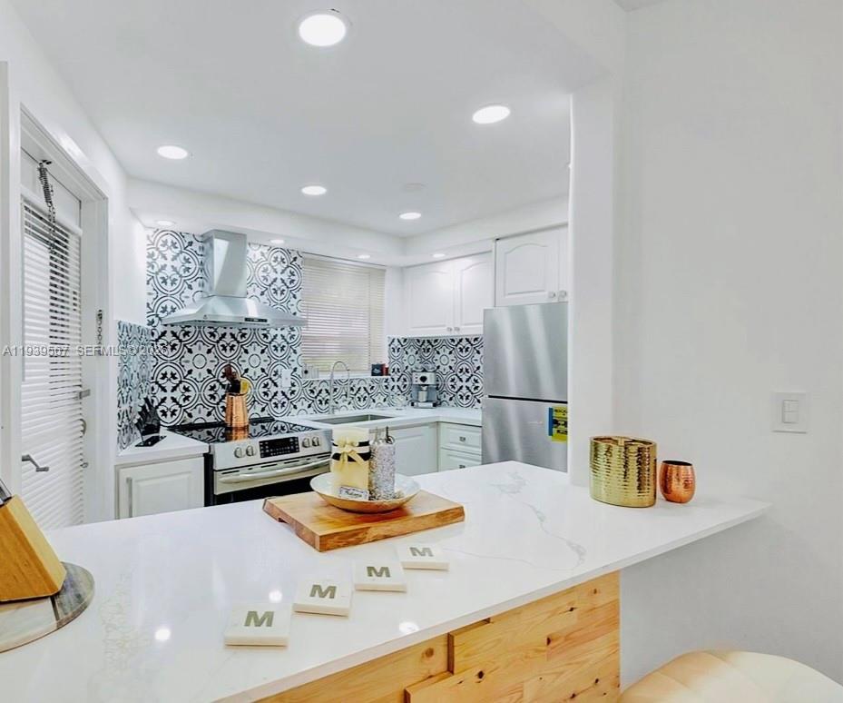 18740 NE 18th Ave #142 Miami, FL 33179