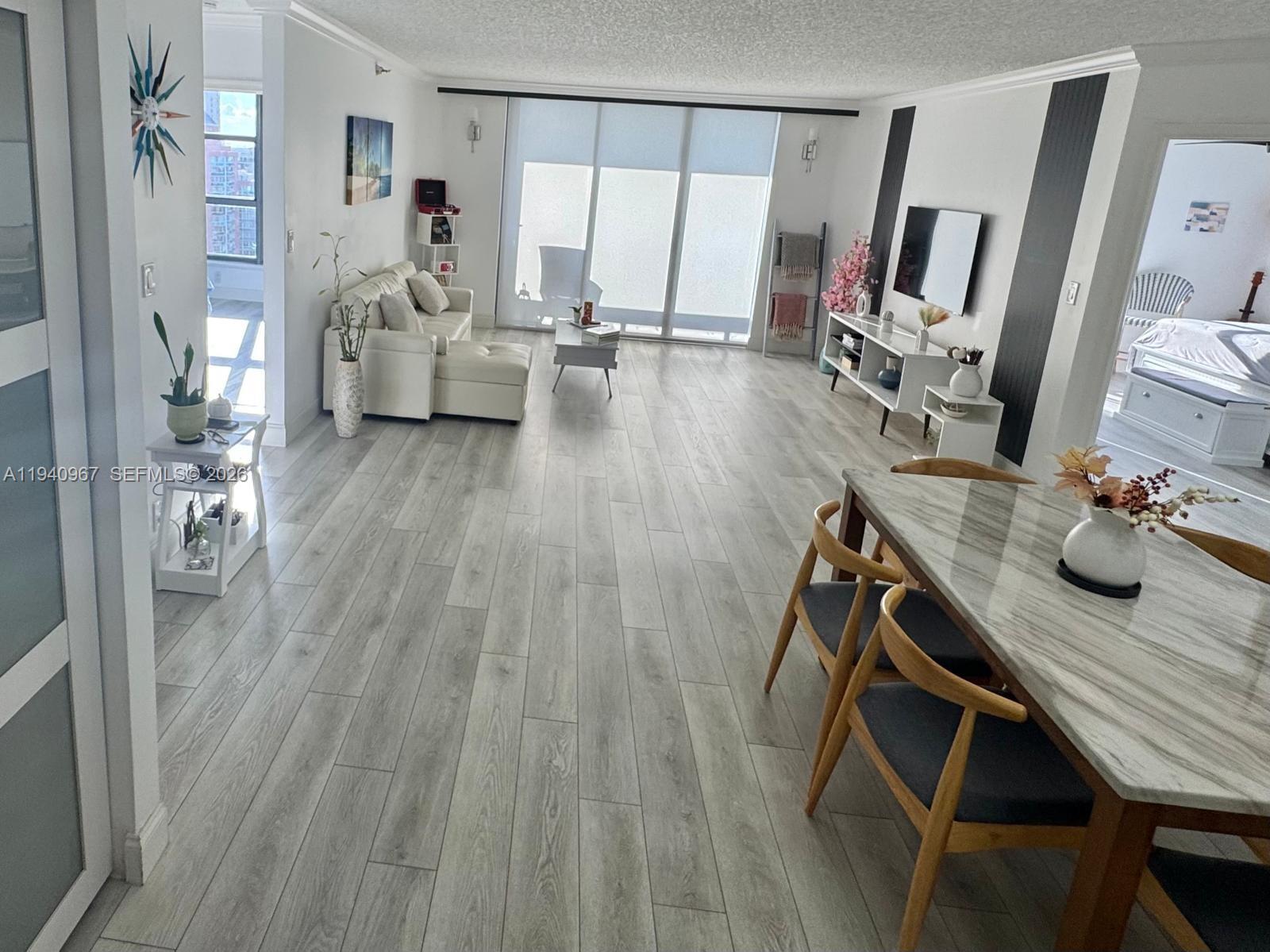 3530 Mystic Pointe Dr #2403