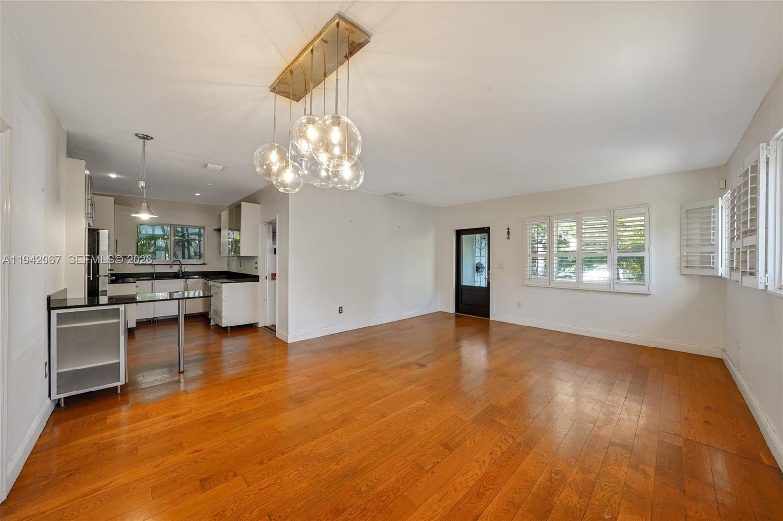 500 Aragon Ave Coral Gables, FL 33134